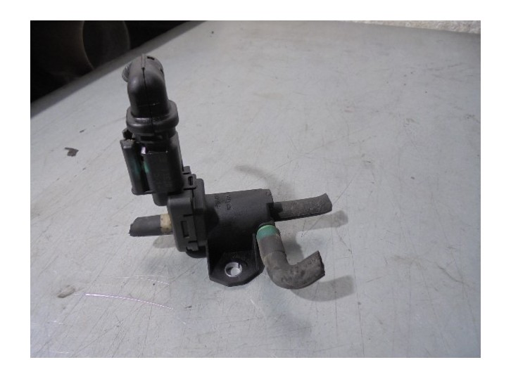 Recambio de electrovalvula vacio para citroën c3 picasso exclusive referencia OEM IAM 9688124580 BITRON