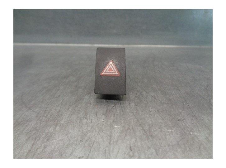Recambio de warning para toyota verso 2.0 d-4d cat referencia OEM IAM 843320F030 