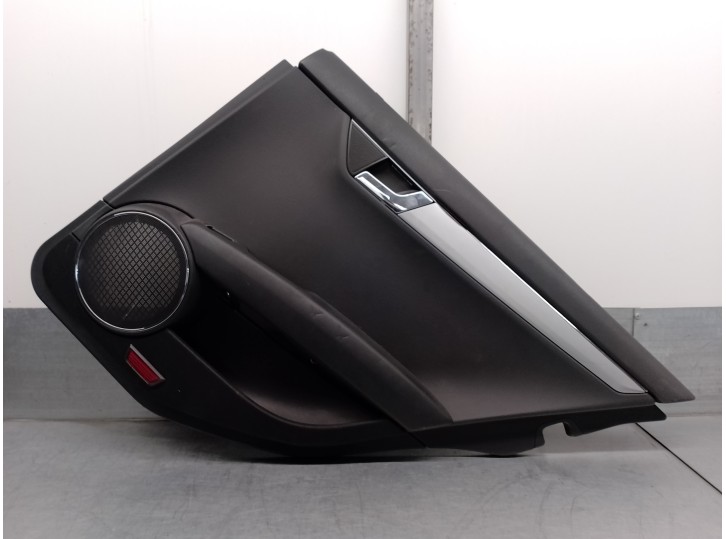 Recambio de guarnecido puerta trasera derecha para mercedes-benz clase c (w204) familiar 2.1 cdi cat referencia OEM IAM A2047301