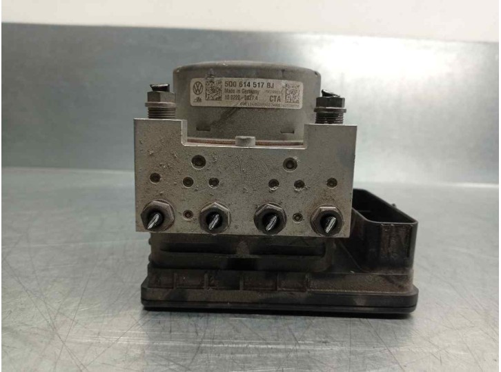 Replacement ABS unit for Volkswagen Passat Variant (3G5) 2.0 TDI OEM IAM reference 5Q0614517BJ 10022008274 ATE