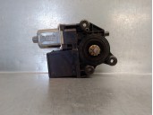 Recambio de motor elevalunas delantero derecho para renault megane iii berlina 5 p 1.5 dci diesel cat referencia OEM IAM 8073000