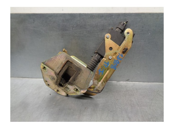 Recambio de cerradura puerta trasera izquierda para citroën c8 2.2 hdi fap cat (4hw) referencia OEM IAM 187104 4 PINES 5 PUERTAS
