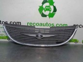 Recambio de rejilla delantera para chrysler voyager (rg) 2.5 crd cat referencia OEM IAM 4857522AA  