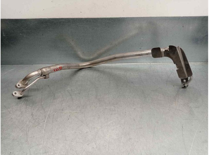 Replacement air conditioning hoses for Volkswagen Passat Variant (3G5) 2.0 TDI OEM IAM reference 5Q1816738H 