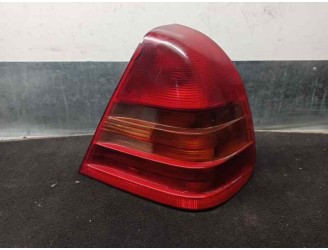 Recambio de piloto trasero derecho para mercedes-benz clase c (w202) berlina 2.2 diesel cat referencia OEM IAM 2028200264 4 PUE