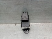 Replacement right front window lifter switch for Land Rover Freelander 2 (L359) 2.2 TD4 4x4 OEM IAM reference 6W8314717AB LR