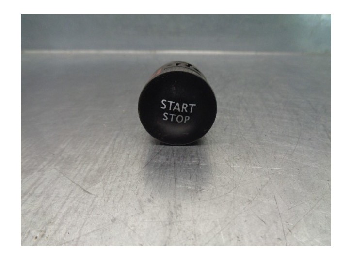 Recambio de boton start/stop para renault clio iv 0.9 referencia OEM IAM 503211R  
