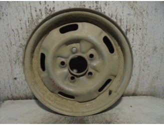 Recambio de llanta para hyundai h 100 2.5 diesel referencia OEM IAM 529104404 R145JX14-40 HIERRO