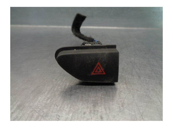 Recambio de warning para renault clio iv 0.9 referencia OEM IAM 252907372R 10026629 