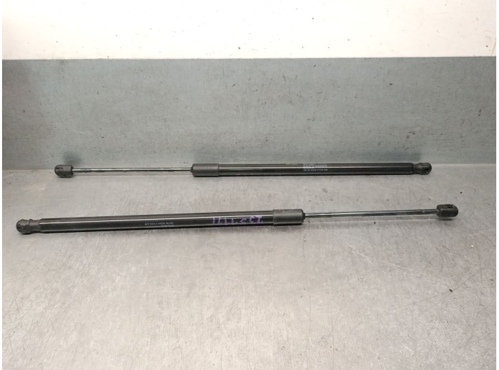 Replacement trunk/tailgate struts for Volvo XC40 (536) Recharge OEM IAM reference 32405069 32405069 