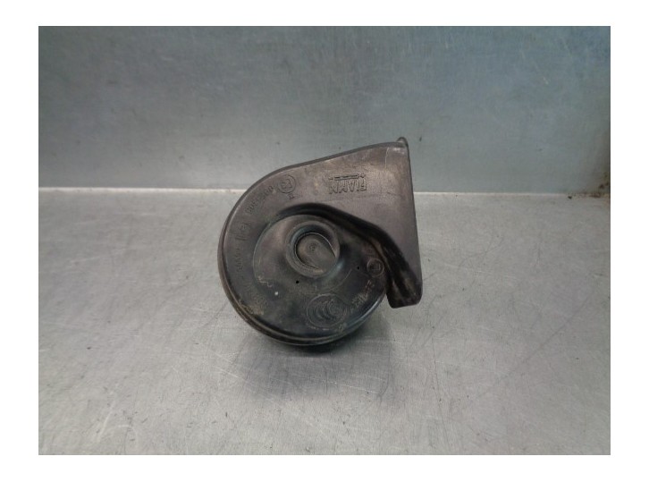 Recambio de claxon para bmw x5 (e70) 3.0 turbodiesel cat referencia OEM IAM 61337288095  