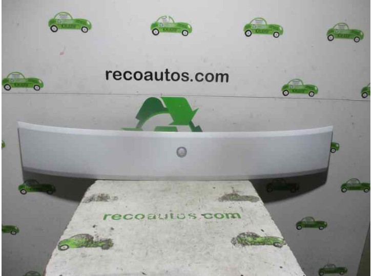 Recambio de capot para mercedes-benz mb serie:100 d caja abierta (w631) 2.4 diesel referencia OEM IAM 6317500202 BLANCO 
