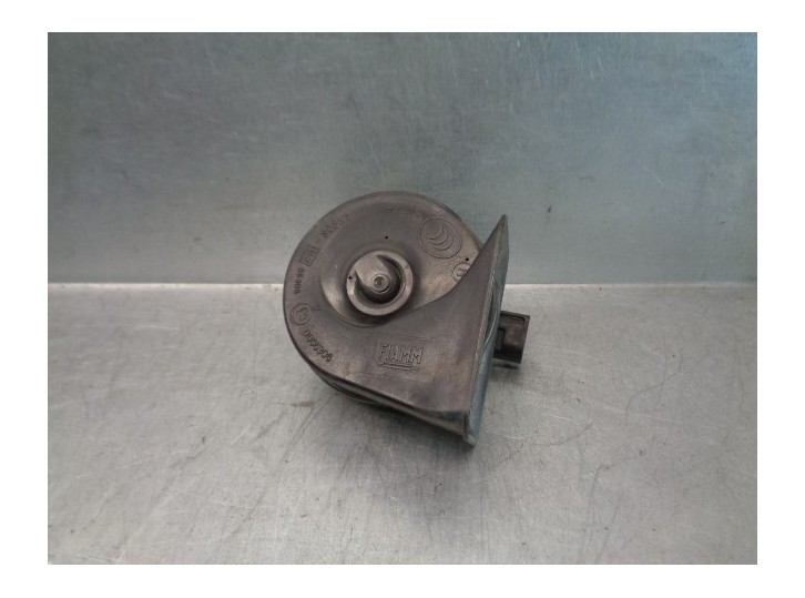 Recambio de claxon para bmw x5 (e70) 3.0 turbodiesel cat referencia OEM IAM 61337288095 