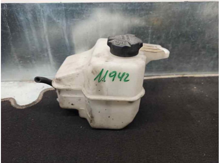 Recambio de deposito expansion para kia rio 1.1 crdi cat referencia OEM IAM 254301W000  