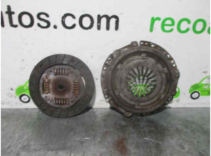Recambio de kit embrague para lancia lancia y 1.2 cat referencia OEM IAM 3082000822 3082000822 SACHS
