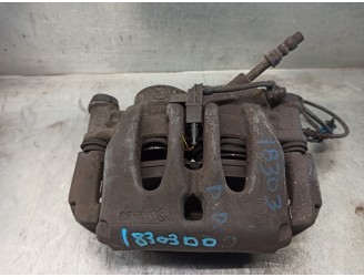 Recambio de pinza freno delantera derecha para volkswagen crafter caja cerrada 2.5 tdi dpf referencia OEM IAM 2E0615106B BREMBO