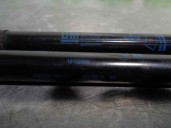 Replacement trunk / tailgate shock absorbers for Opel Astra H Caravan 1.7 16V CDTi OEM IAM reference 13122695 