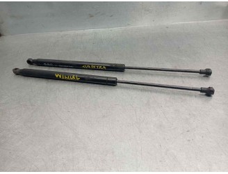 Replacement tailgate / boot lid dampers for Hyundai Elantra (XD) 1.6 16V CAT OEM IAM reference SB08510550 
