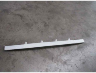 Recambio de molduras delanteras para mercedes-benz mb serie:100 d caja abierta (w631) 2.4 diesel referencia OEM IAM 