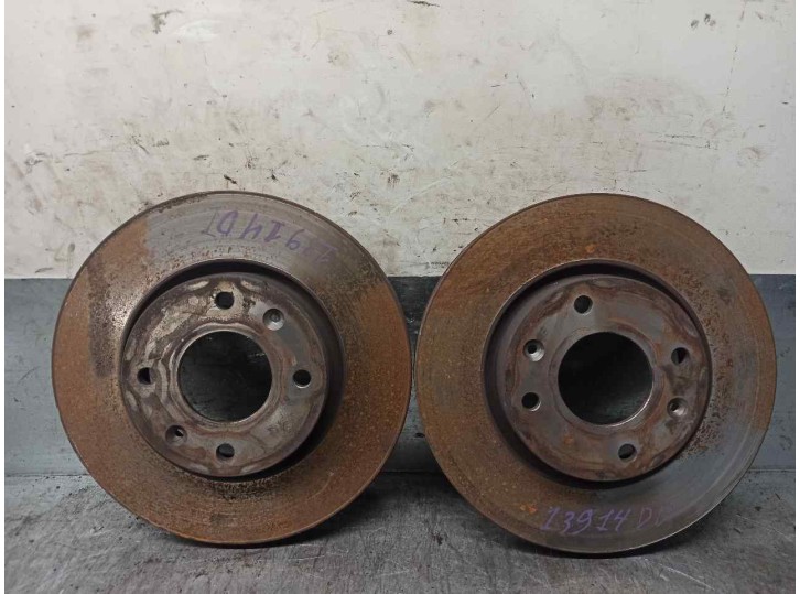 Replacement front brake disc for Hyundai Elantra (XD) 1.6 16V CAT OEM IAM reference 