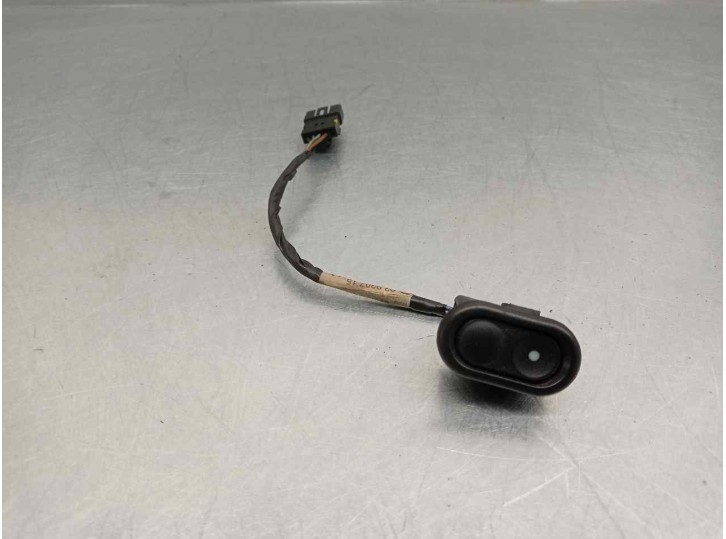 Recambio de mando elevalunas delantero izquierdo para opel tigra 1.4 16v referencia OEM IAM 96482481 