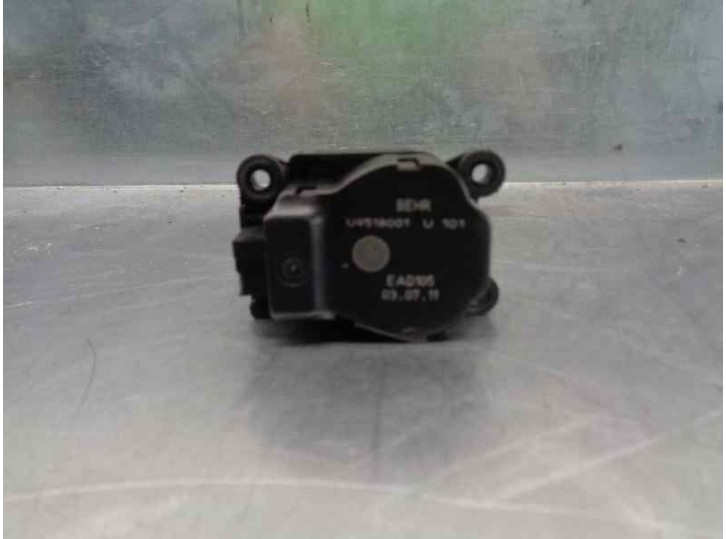 Recambio de motor calefaccion para opel astra j lim. 1.7 16v cdti referencia OEM IAM U9518001 