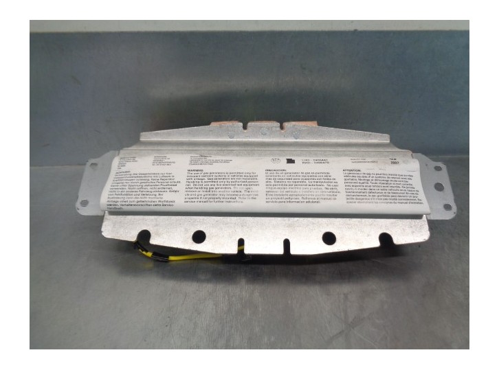 Replacement front right airbag for BMW X5 (E70) 3.0 turbodiesel cat OEM IAM reference 2406447 2406476 