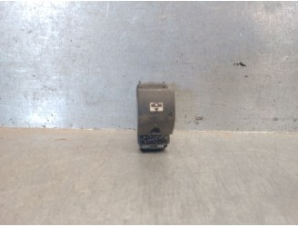 Recambio de mando elevalunas delantero derecho para peugeot 308 sw 1.6 16v referencia OEM IAM 96565343XT 649029 