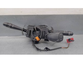 Recambio de mando luces para renault clio ii fase i (b/cbo) 1.2 referencia OEM IAM 7701045279 