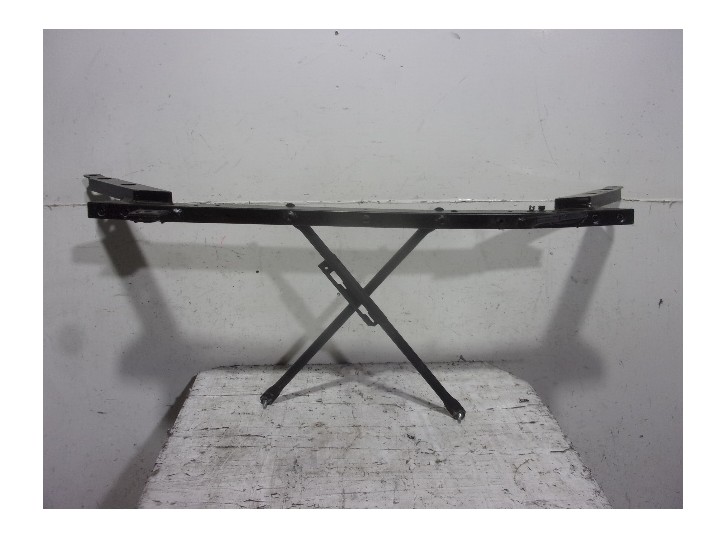 Recambio de panel frontal para volvo xc60 referencia OEM IAM 32318891 DE CHAPA 