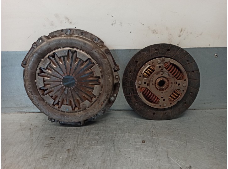 Replacement clutch kit for Citroën Jumpy 1.9 diesel OEM IAM reference 802172 803171 VALEO