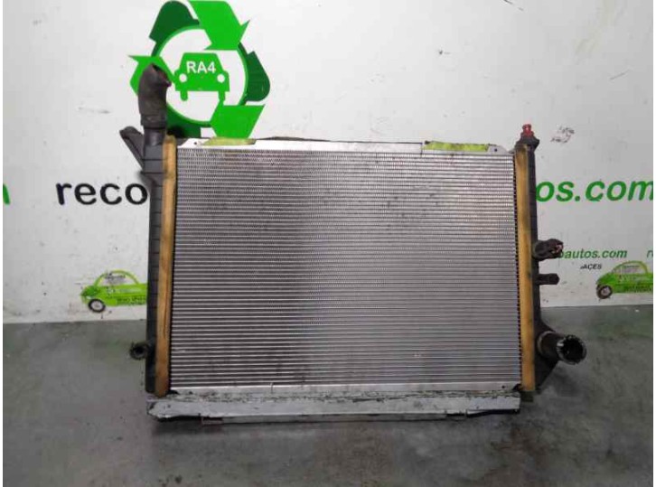 Recambio de radiador agua para volvo serie 460 2.0 cat referencia OEM IAM 460350 