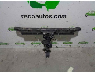 Recambio de panel frontal para hyundai trajet (fo) 2.0 crdi gls referencia OEM IAM 641203A601 DE CHAPA CON CERRADURA Y CLAXON 