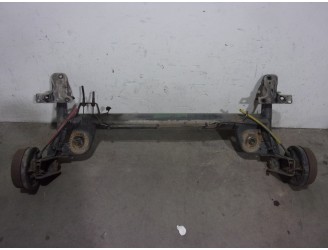 Recambio de puente trasero para renault clio ii fase i (b/cbo) 1.2 referencia OEM IAM 7701473856 TAMBOR 4 AGUJEROS BURRA 32