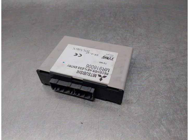 Replacement central locking unit for Mitsubishi Carisma berlina 5 (DA0) 1.9 DI-D cat OEM IAM reference MR916006 0201831 TRW