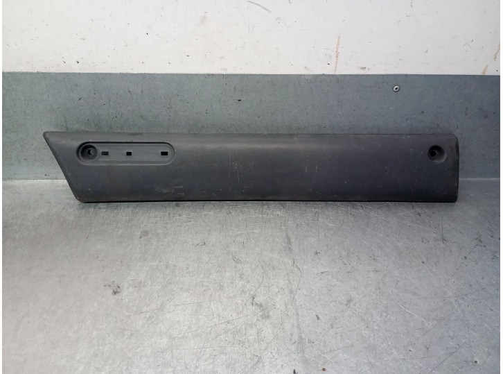 Recambio de moldura para renault master desde ´98 2.5 diesel referencia OEM IAM 7701692580 7701692580 
