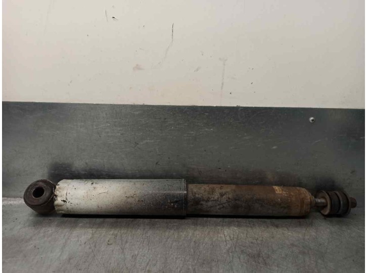 Recambio de amortiguador trasero derecho para land rover defender (ld) 2.5 td5 referencia OEM IAM 811648719KC  