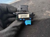 Recambio de mando elevalunas delantero derecho para kia rio 1.1 crdi cat referencia OEM IAM 935751W010 