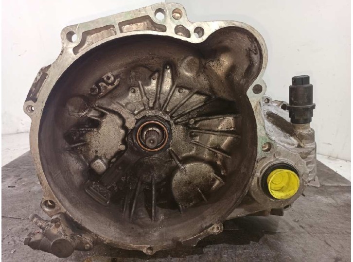 Replacement gearbox for Hyundai Galloper Santano 2.0 105 hp OEM IAM reference BYB 725715 