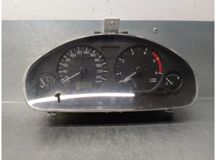 Recambio de cuadro instrumentos para mitsubishi carisma berlina 5 (da0) 1.9 di-d cat referencia OEM IAM MR915790  