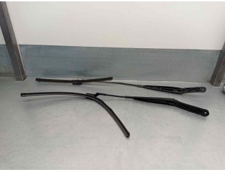 Recambio de brazo limpia delantero derecho para seat ateca (5fp) referencia OEM IAM 576955410B 576955409B 