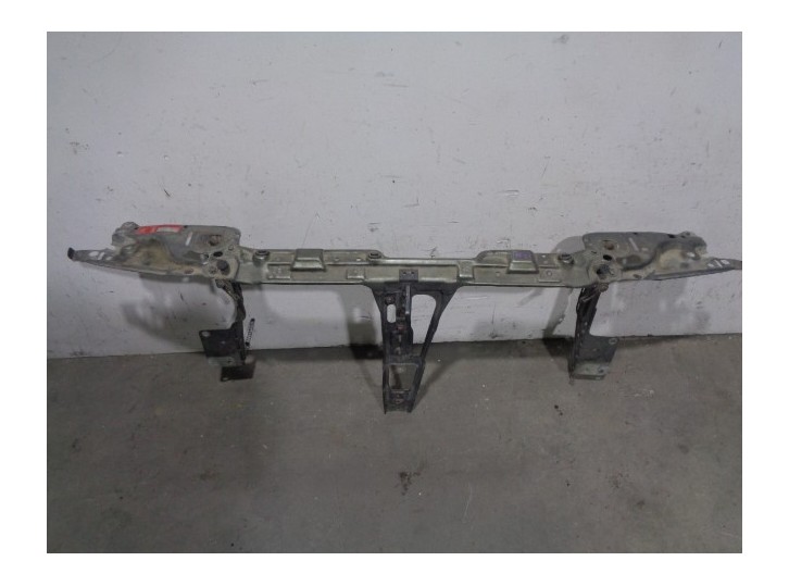 Recambio de panel frontal para audi 80 (811/813) 1.8 referencia OEM IAM DE CHAPA CON CERRADURAS 