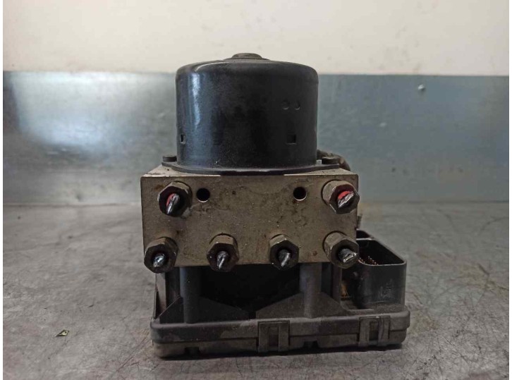 Recambio de abs para chrysler voyager (rg) 2.5 crd grand voyager limited referencia OEM IAM 05093986AA  