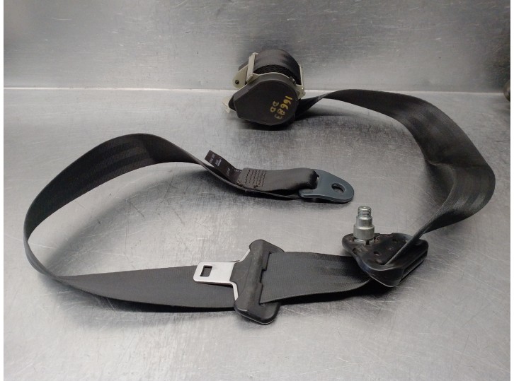 Replacement front right seat belt for Dacia Logan MCV 1.5 DCi diesel CAT OEM IAM reference 93458014 