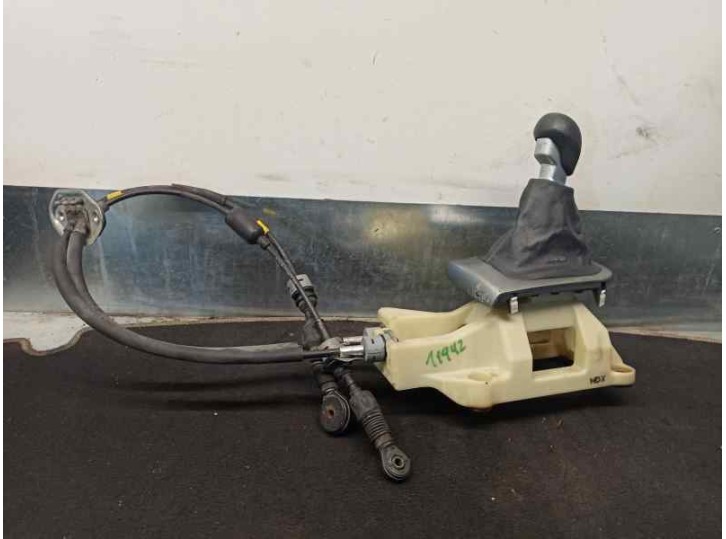 Recambio de palanca cambio para kia rio 1.1 crdi cat referencia OEM IAM 437001W200HU 