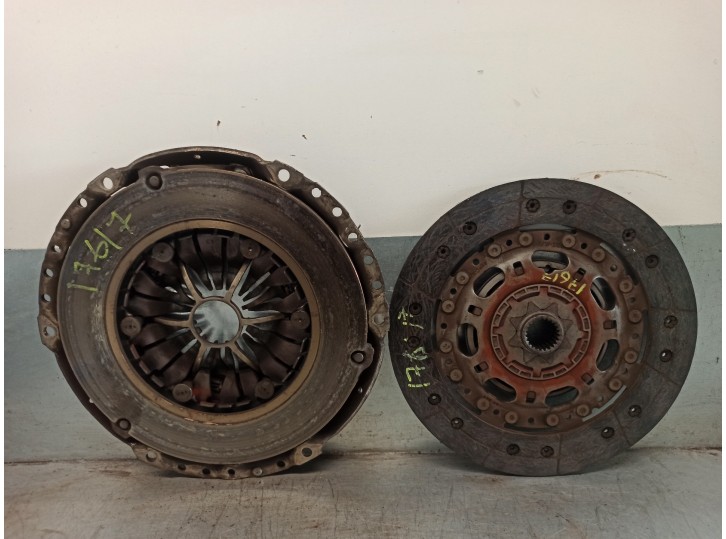 Recambio de kit embrague para ford mondeo iii sedán (b4y) 2.0 tdci referencia OEM IAM 1435153 LUK