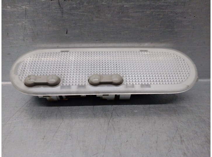 Recambio de luz interior para dacia logan mcv 1.5 dci diesel cat referencia OEM IAM 8200073231 