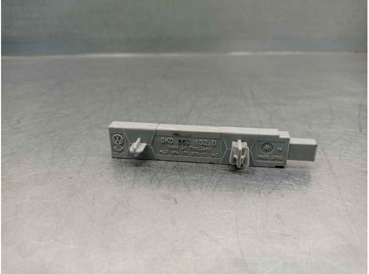 Recambio de antena para seat ateca (5fp) referencia OEM IAM 5K0962132B  