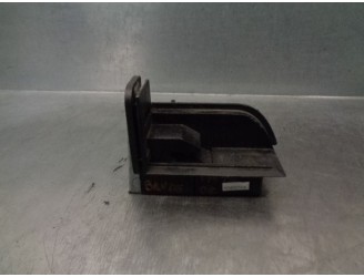 Recambio de bandeja trasera para bmw x5 (e70) 3.0 turbodiesel cat referencia OEM IAM 51477145942 