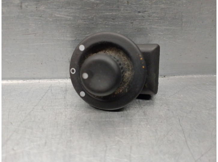 Recambio de mando retrovisor para dacia logan mcv 1.5 dci diesel cat referencia OEM IAM 8200002442B 